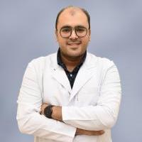 دكتور عمرو عادل السباعي