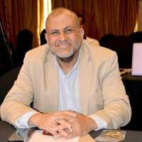 دكتور أيمن حسين عبد الستار