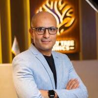 دكتور علي خليل
