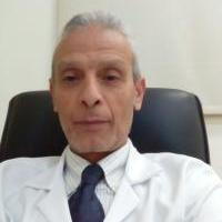 دكتور اسامة زكريا