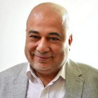 دكتور اسامة العطار